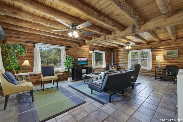 3165 Vivroux Ranch Rd Seguin, TX 78155
