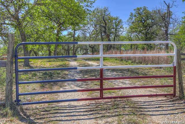3165 Vivroux Ranch Rd Seguin, TX 78155