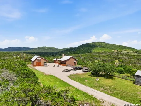 17398 TX Hwy 127