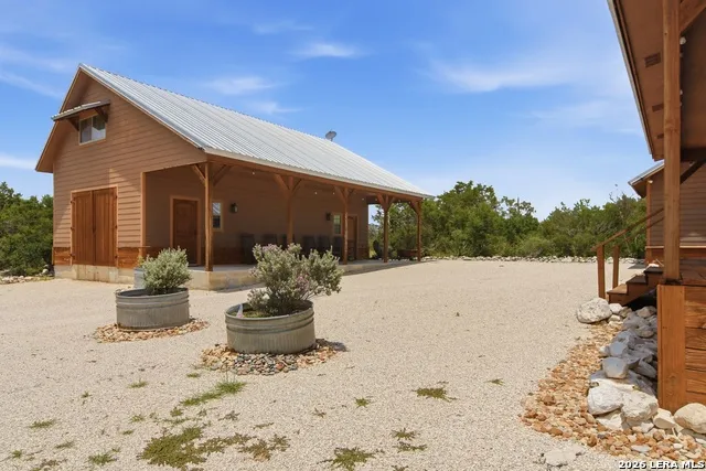17398 TX Hwy 127 Sabinal, TX 78881