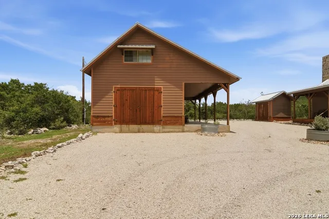 17398 TX Hwy 127 Sabinal, TX 78881