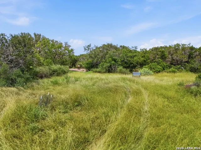17398 TX Hwy 127 Sabinal, TX 78881