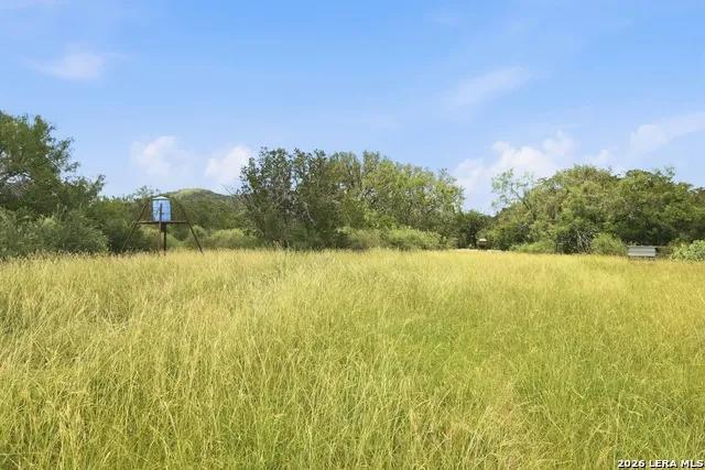 17398 TX Hwy 127 Sabinal, TX 78881