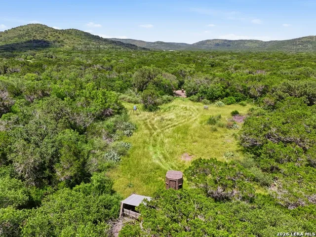 17398 TX Hwy 127 Sabinal, TX 78881