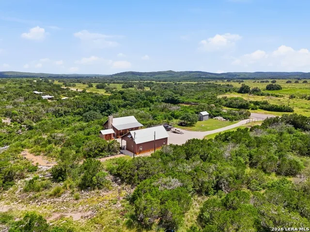 17398 TX Hwy 127 Sabinal, TX 78881