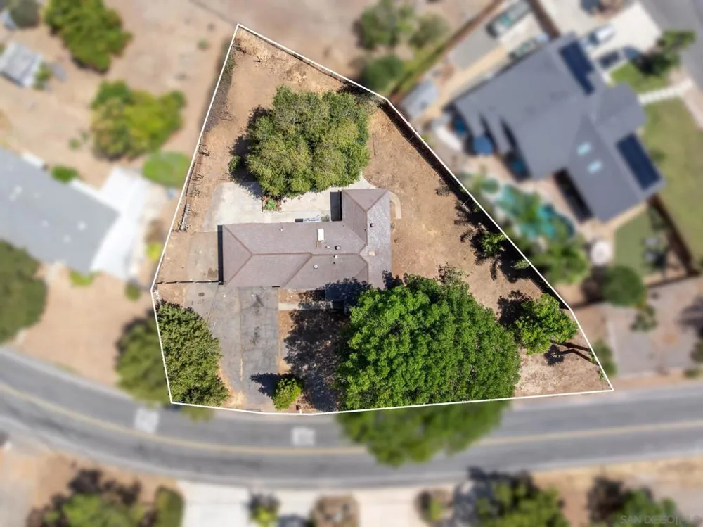 1223 Coventry Rd Vista, CA 92084