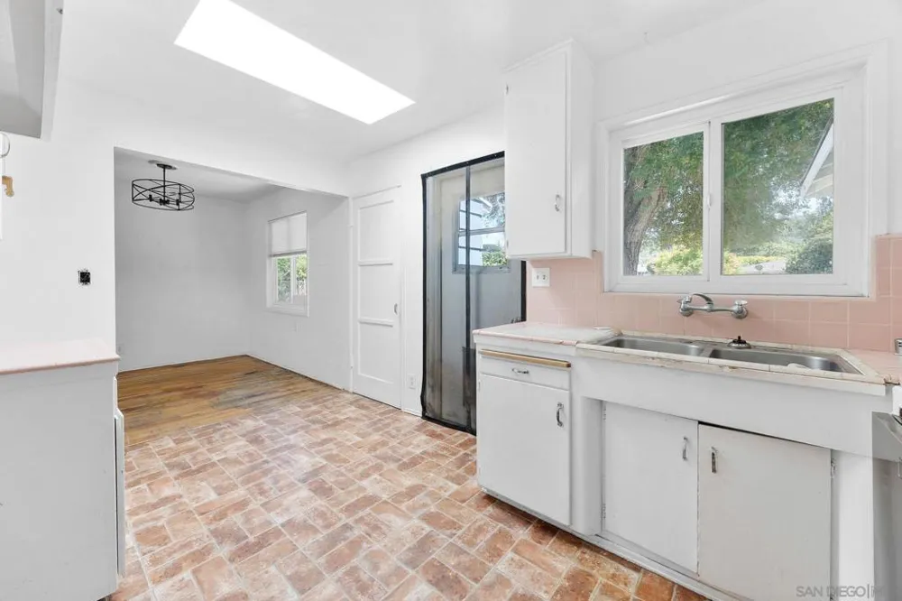 1223 Coventry Rd Vista, CA 92084