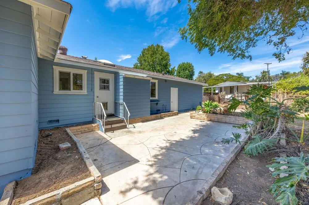 1223 Coventry Rd Vista, CA 92084
