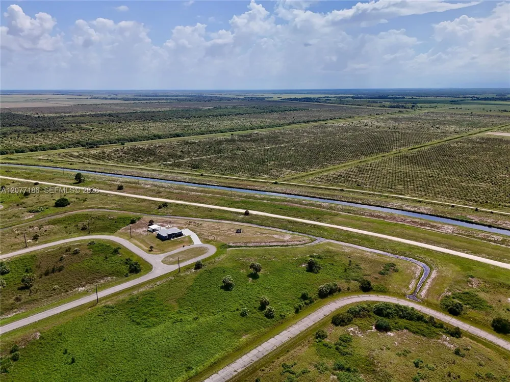 216 LYNBROOK LOOP La Belle, FL 33935