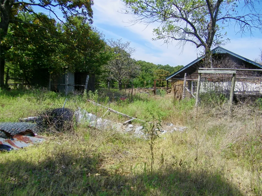 S 230th Road Henryetta, OK 74437