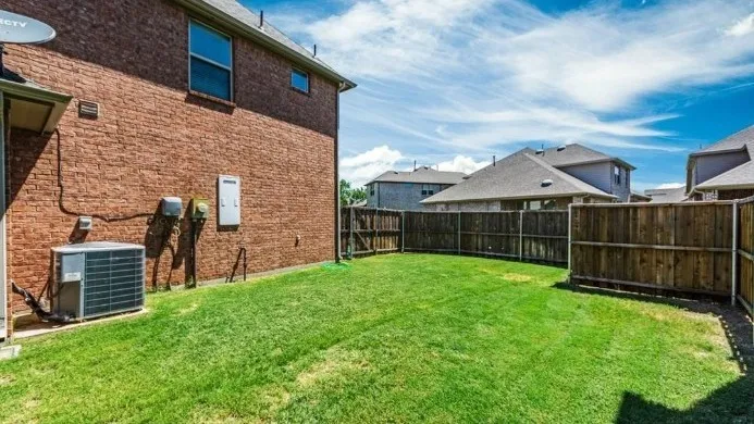 4364 Peregrine Way Carrollton, TX 75010