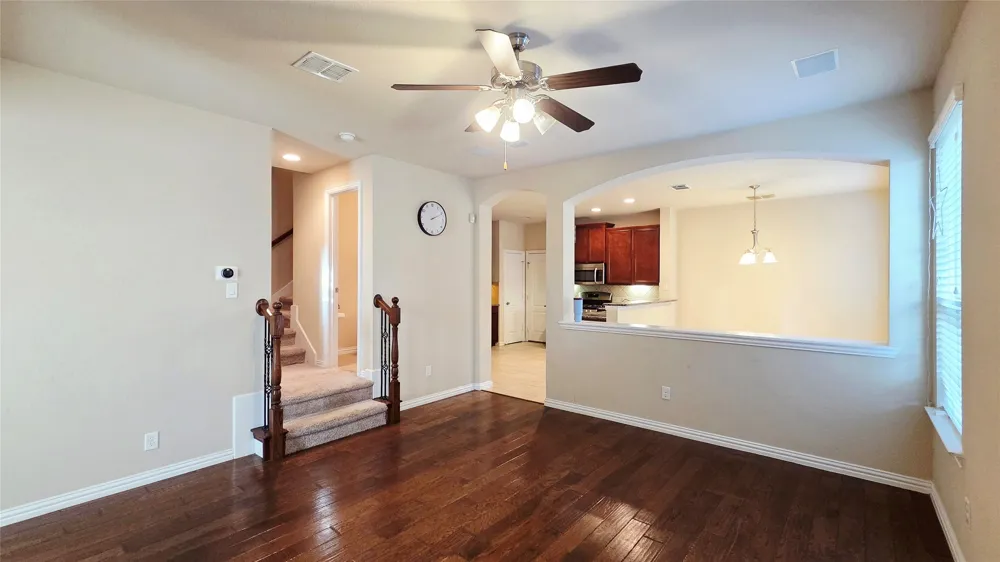 4364 Peregrine Way Carrollton, TX 75010