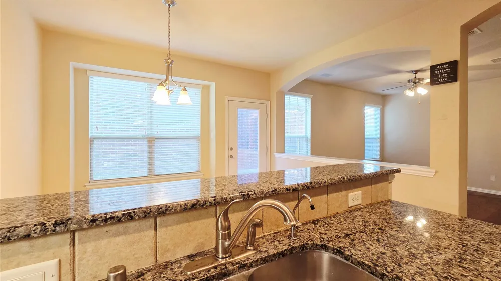 4364 Peregrine Way Carrollton, TX 75010