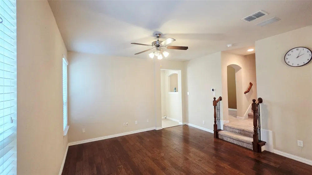 4364 Peregrine Way Carrollton, TX 75010