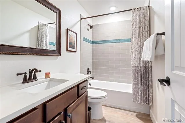 2489 S Orion Street Lakewood, CO 80228