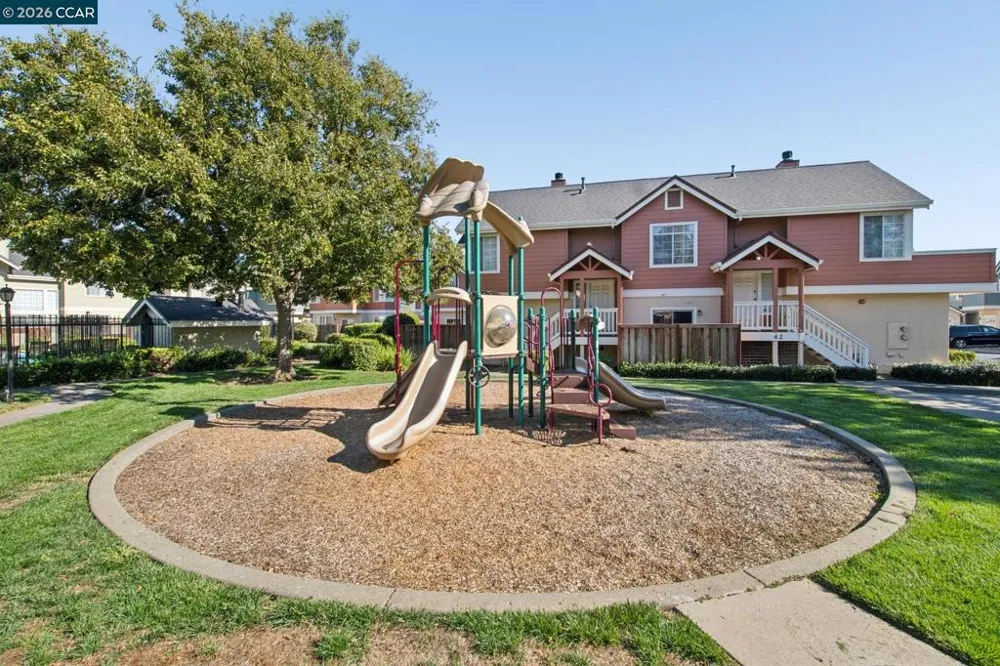 97 Manchester Dr Fairfield, CA 94533