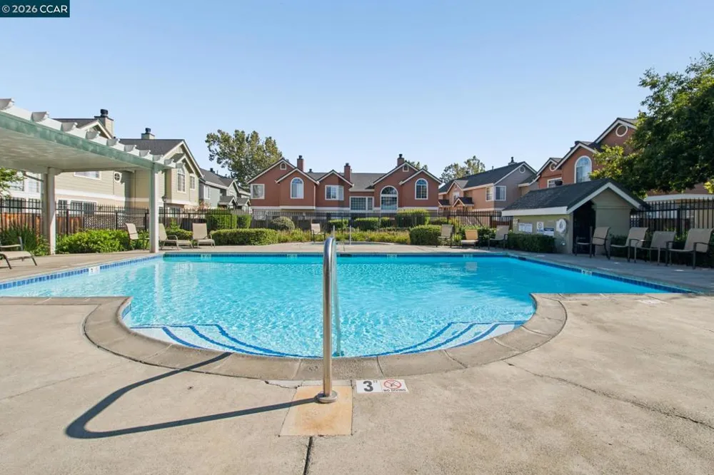 97 Manchester Dr Fairfield, CA 94533