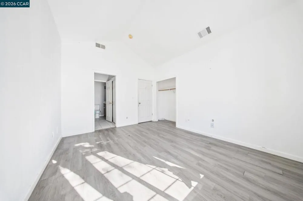 97 Manchester Dr Fairfield, CA 94533