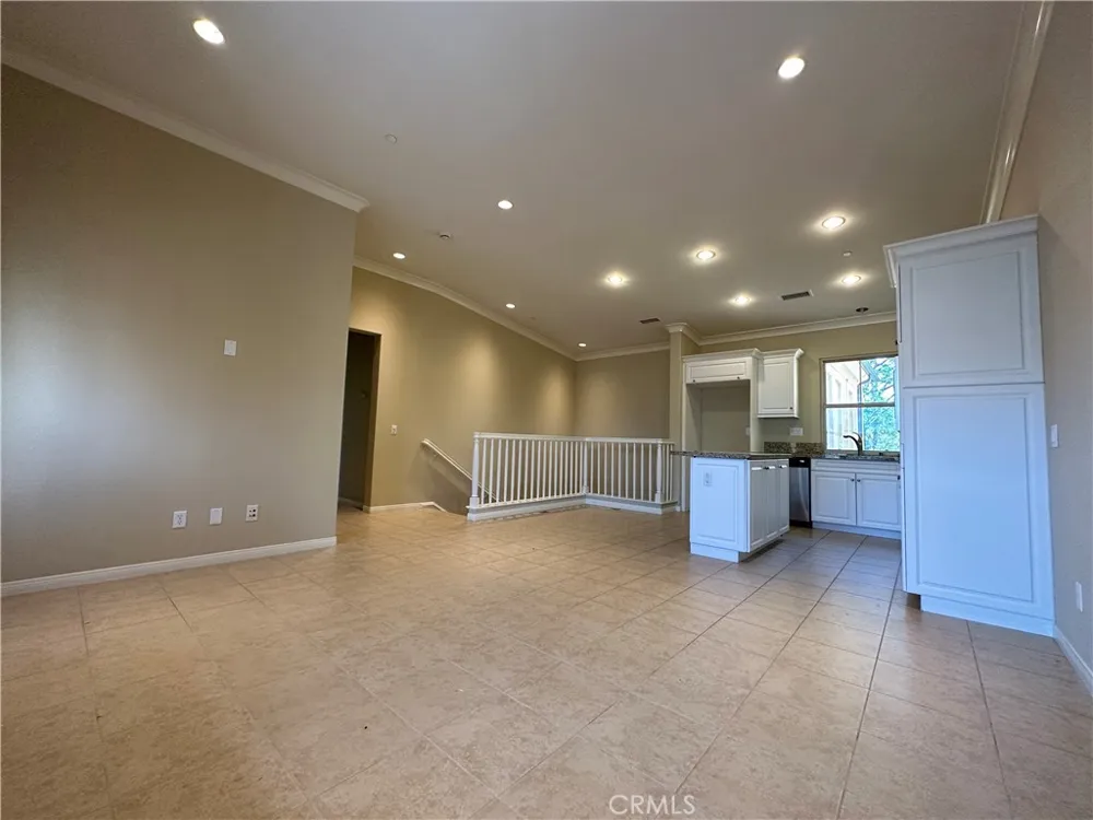 133 Lamplighter Irvine, CA 92620