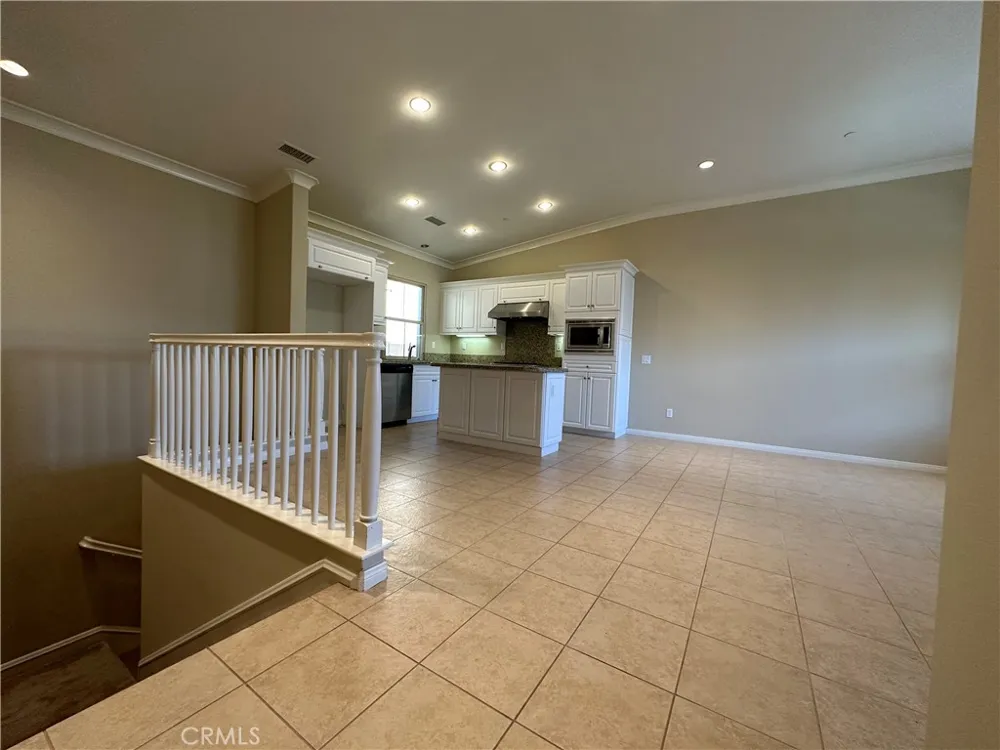 133 Lamplighter Irvine, CA 92620