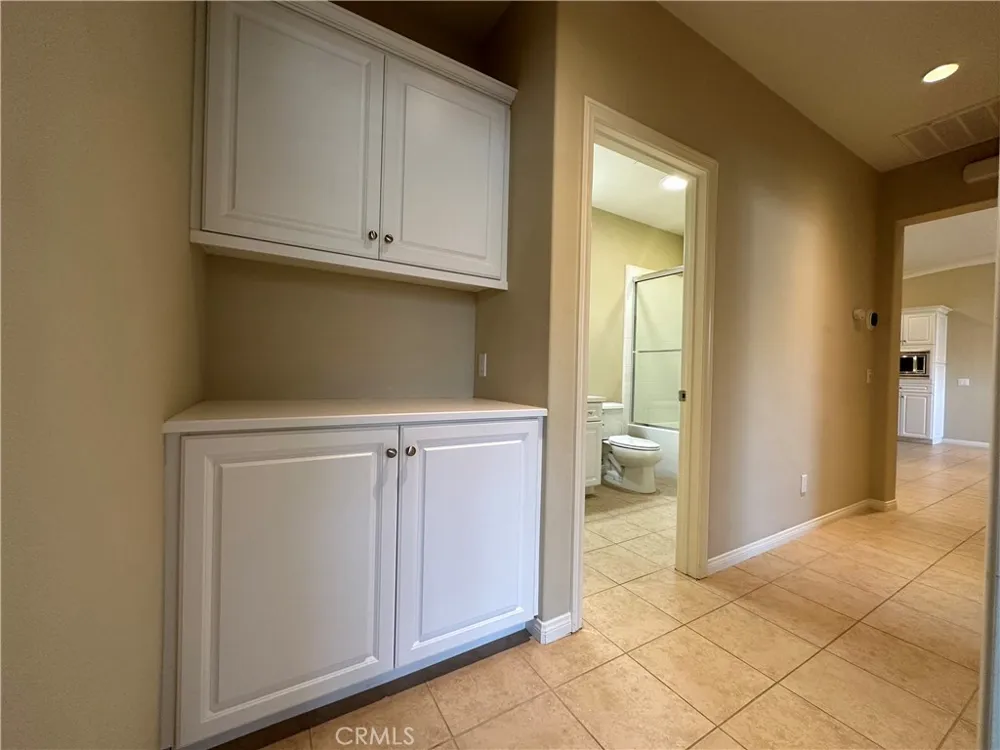 133 Lamplighter Irvine, CA 92620