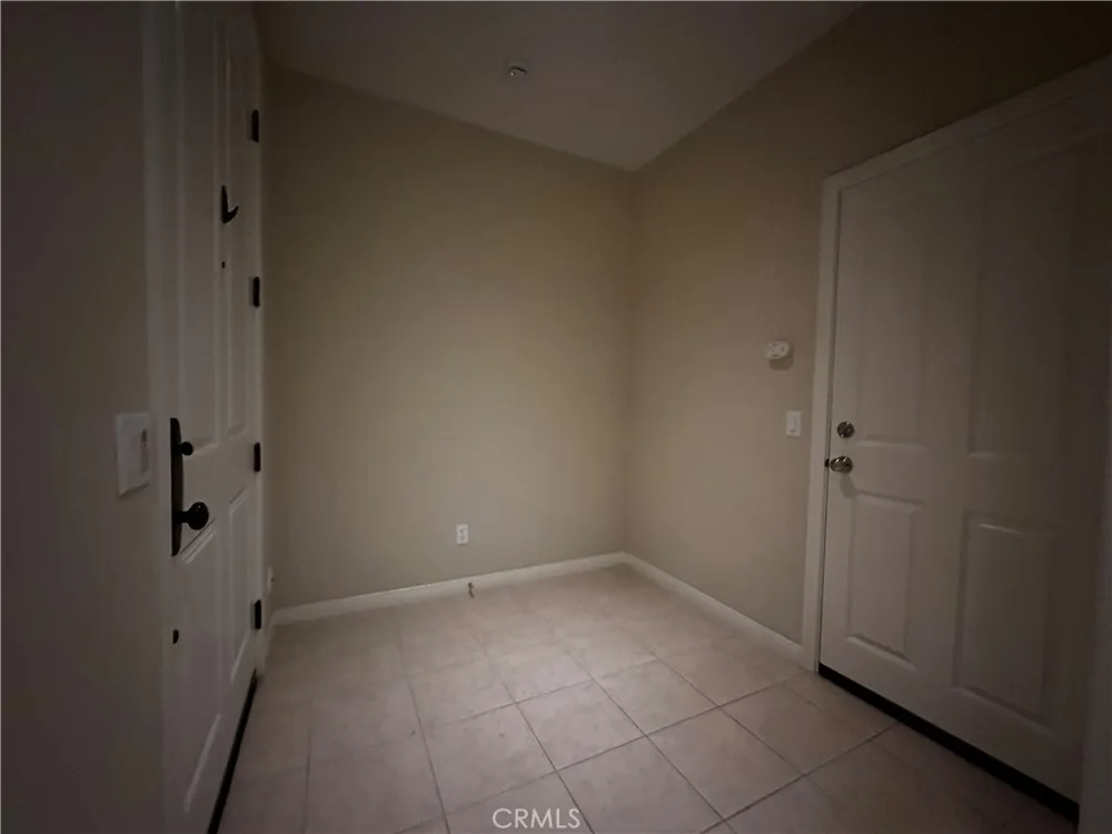 133 Lamplighter Irvine, CA 92620
