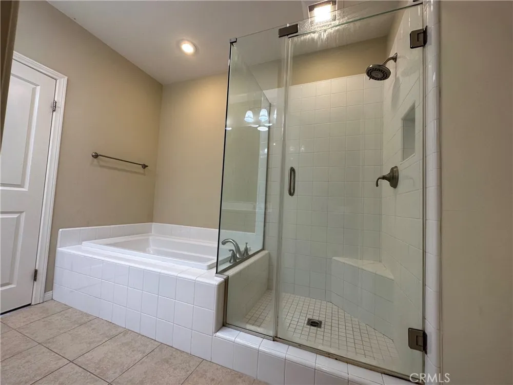 133 Lamplighter Irvine, CA 92620
