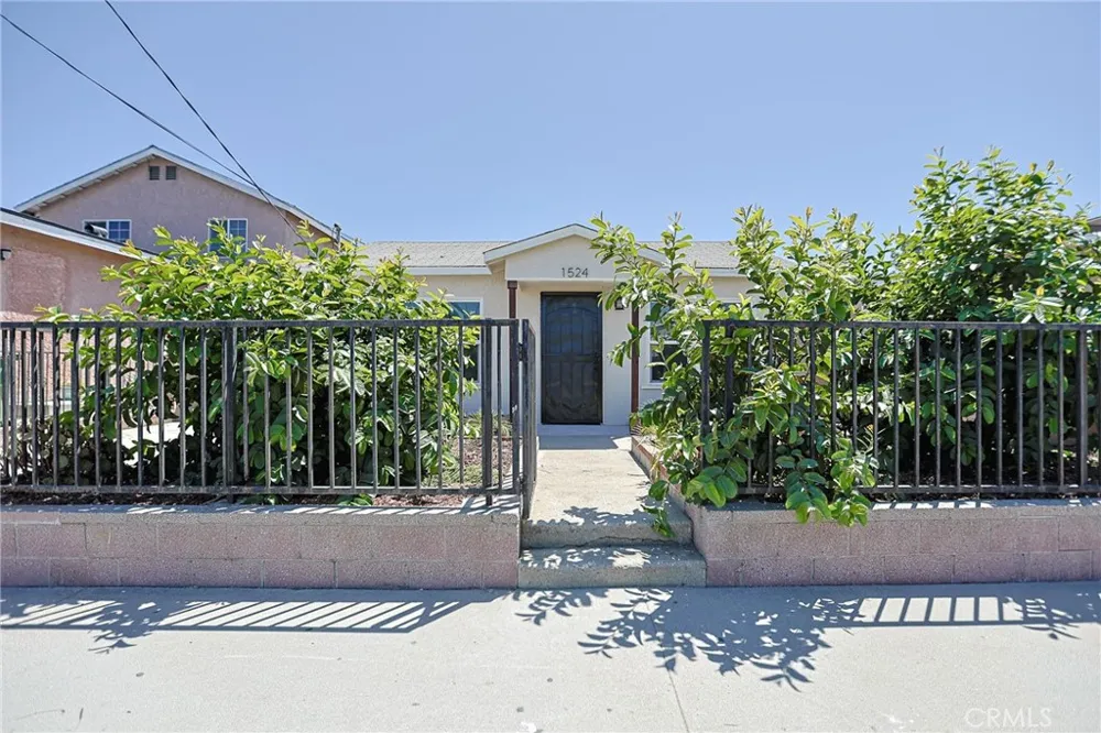1524 W 223rd Street Torrance, CA 90501