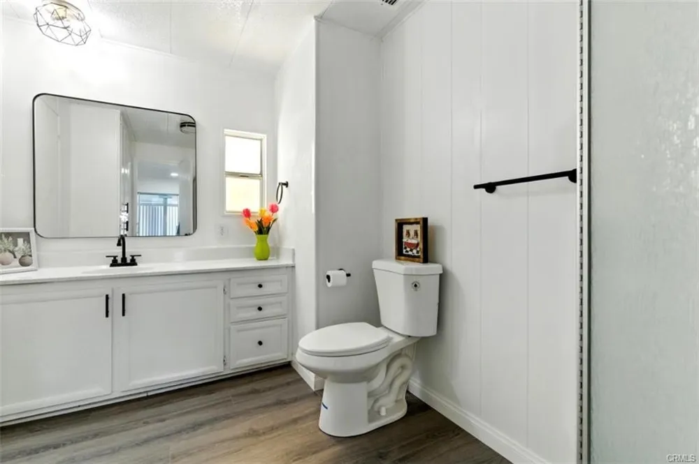 900 Santa Clara Hemet, CA 92543