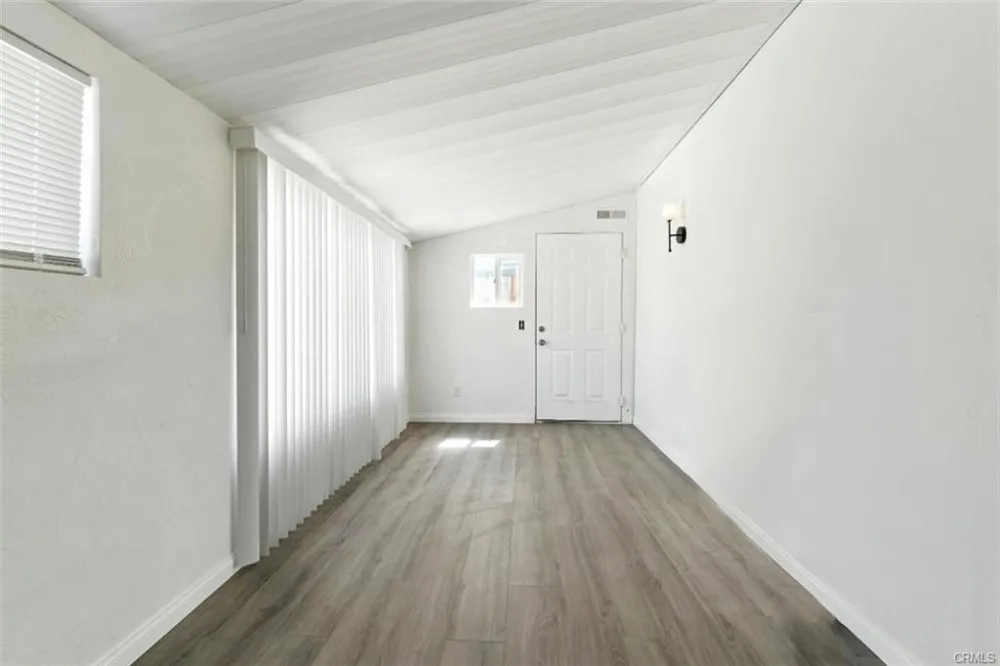 900 Santa Clara Hemet, CA 92543