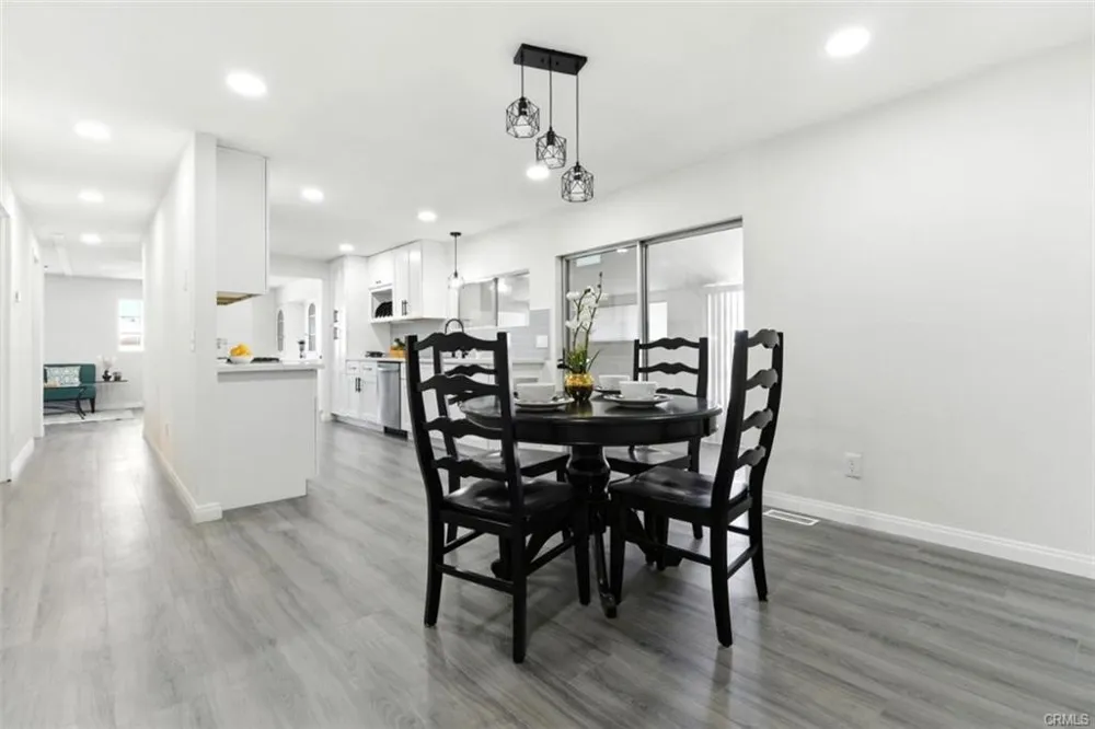 900 Santa Clara Hemet, CA 92543
