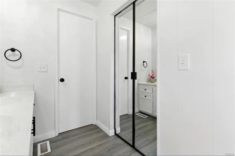 900 Santa Clara Hemet, CA 92543