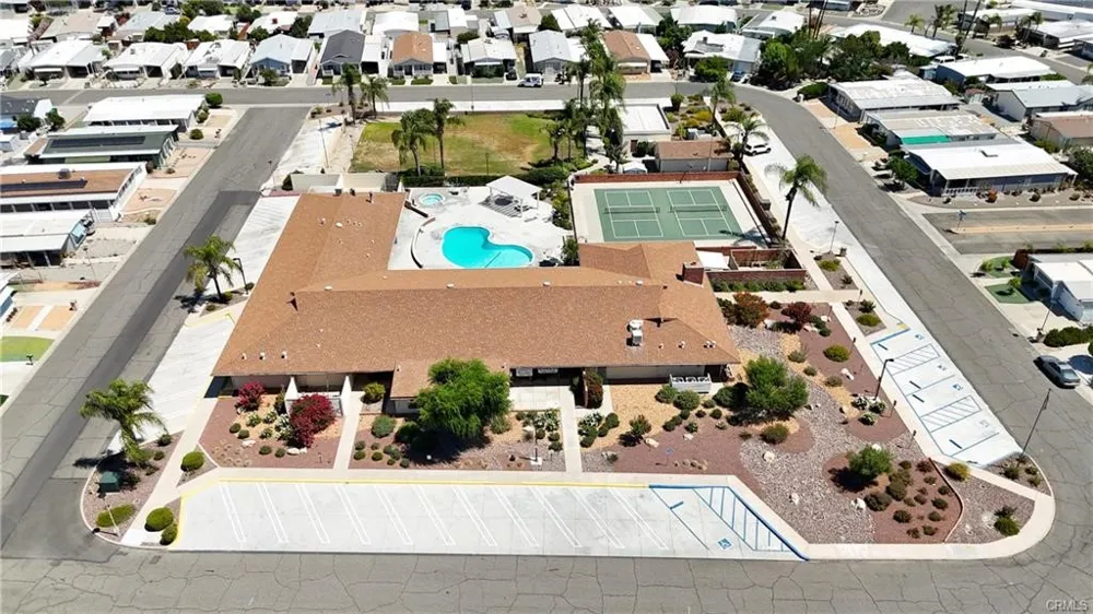 900 Santa Clara Hemet, CA 92543
