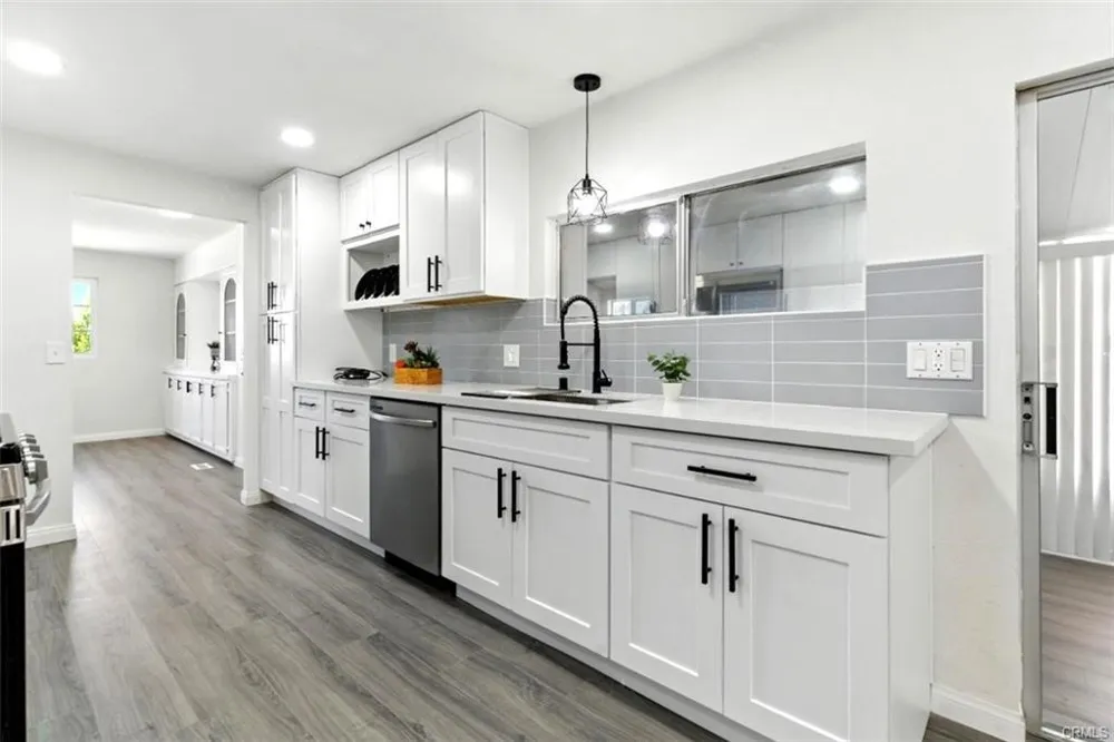 900 Santa Clara Hemet, CA 92543