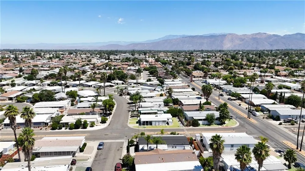 900 Santa Clara Hemet, CA 92543