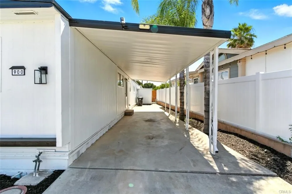 900 Santa Clara Hemet, CA 92543