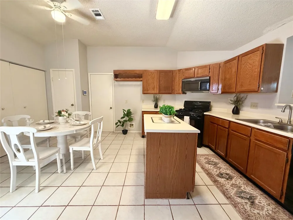 4615 Leicester Way Missouri City, TX 77459