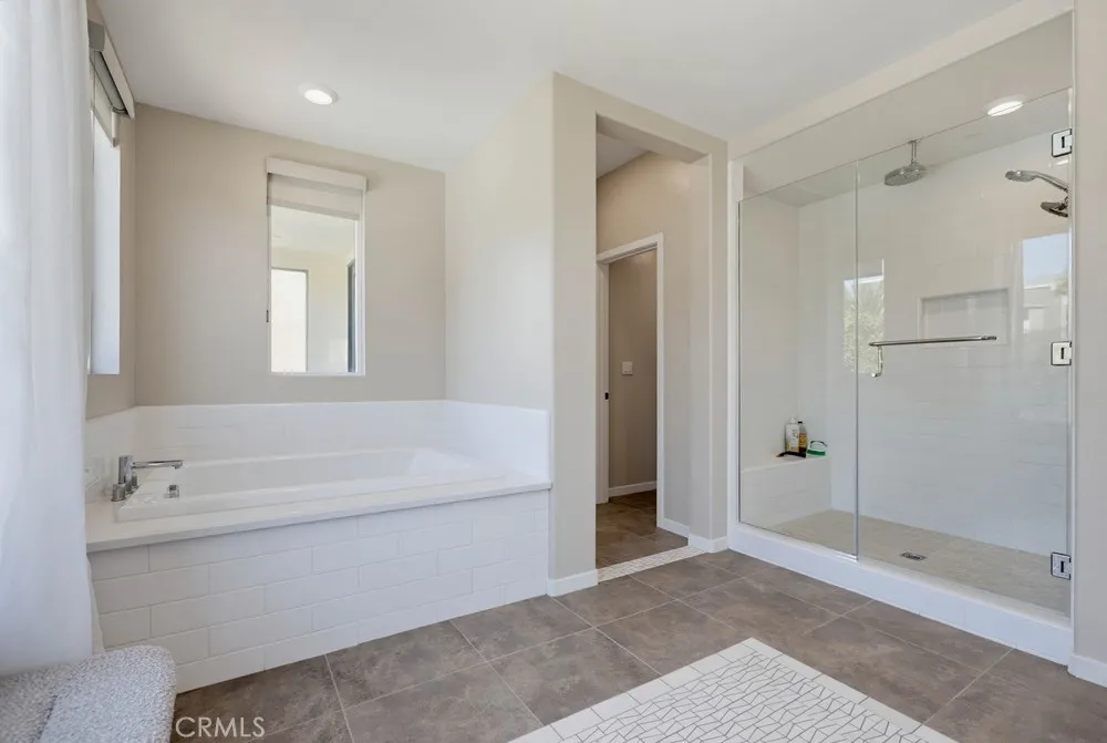 141 Tribeca Irvine, CA 92612
