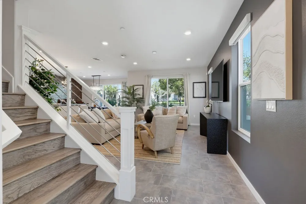 141 Tribeca Irvine, CA 92612