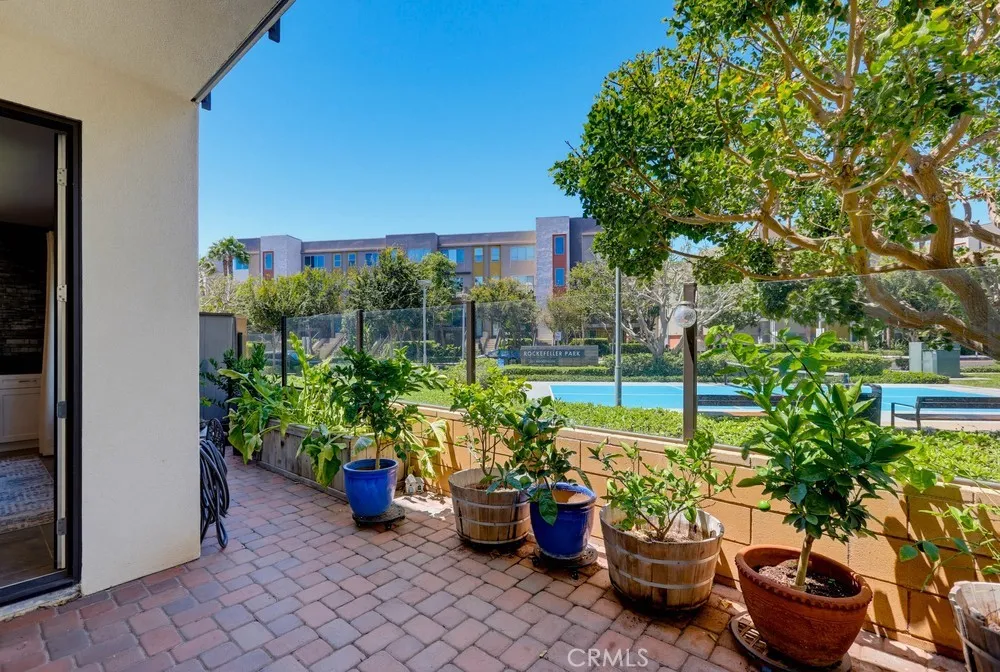 141 Tribeca Irvine, CA 92612