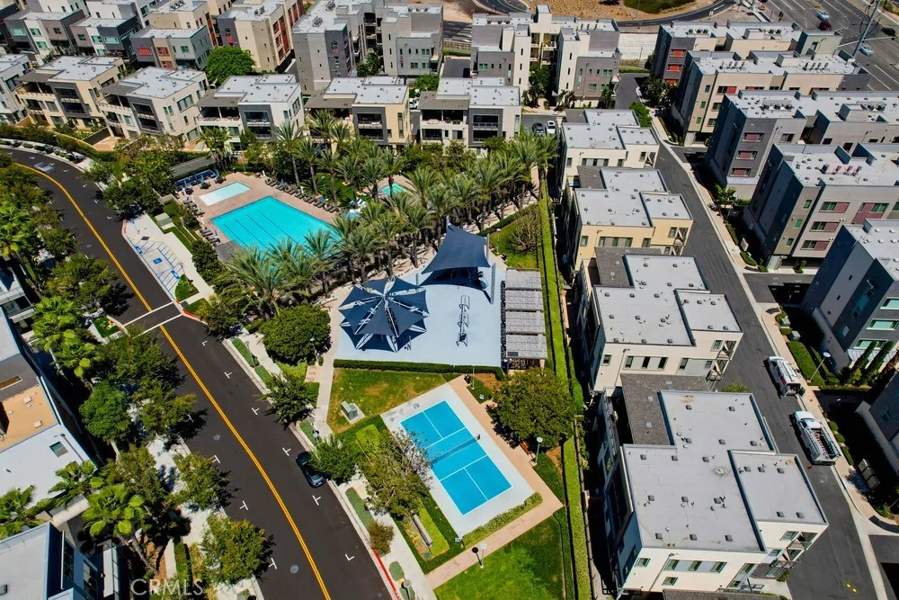 141 Tribeca Irvine, CA 92612