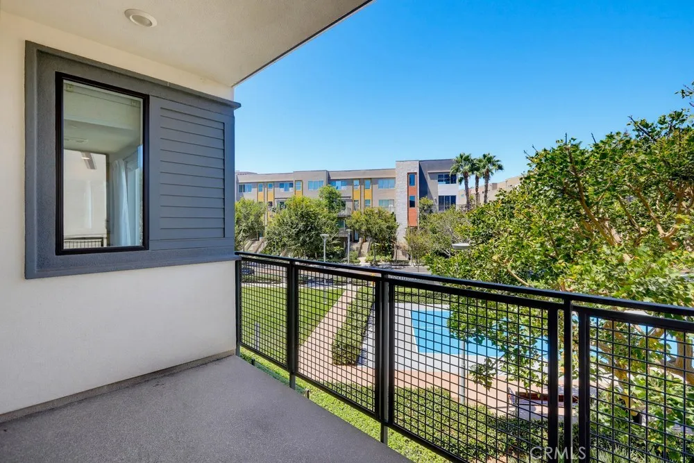 141 Tribeca Irvine, CA 92612