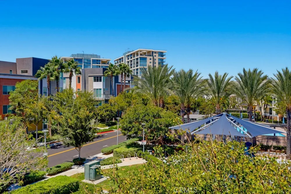 141 Tribeca Irvine, CA 92612