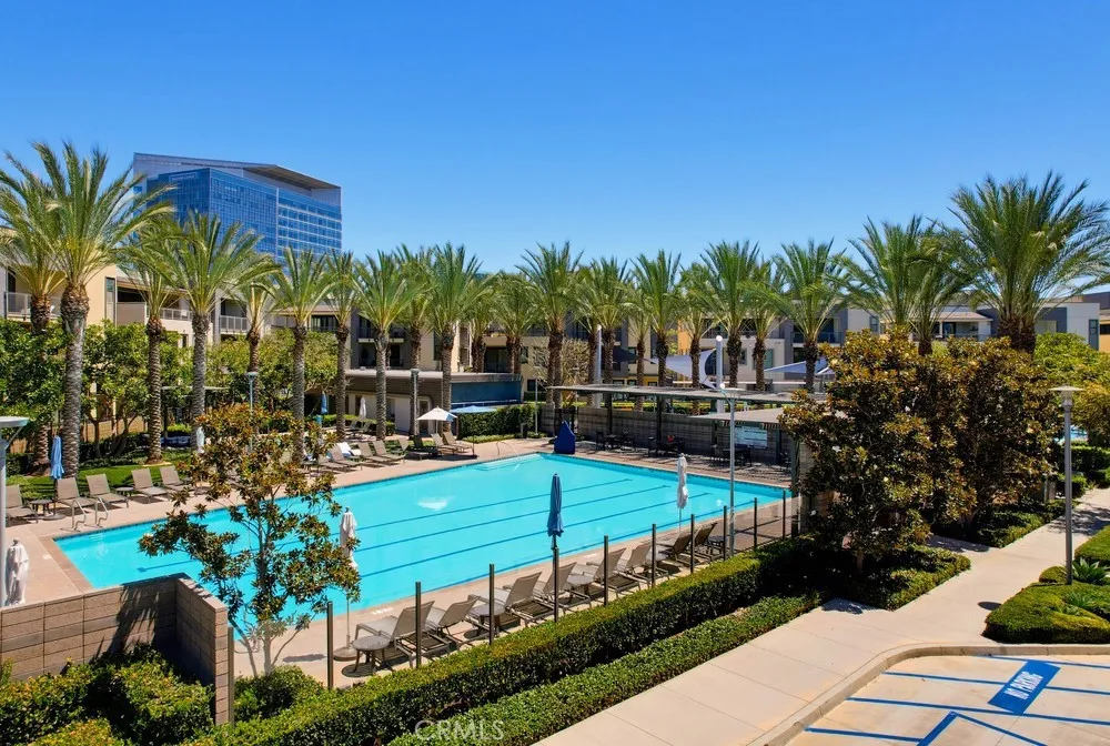 141 Tribeca Irvine, CA 92612
