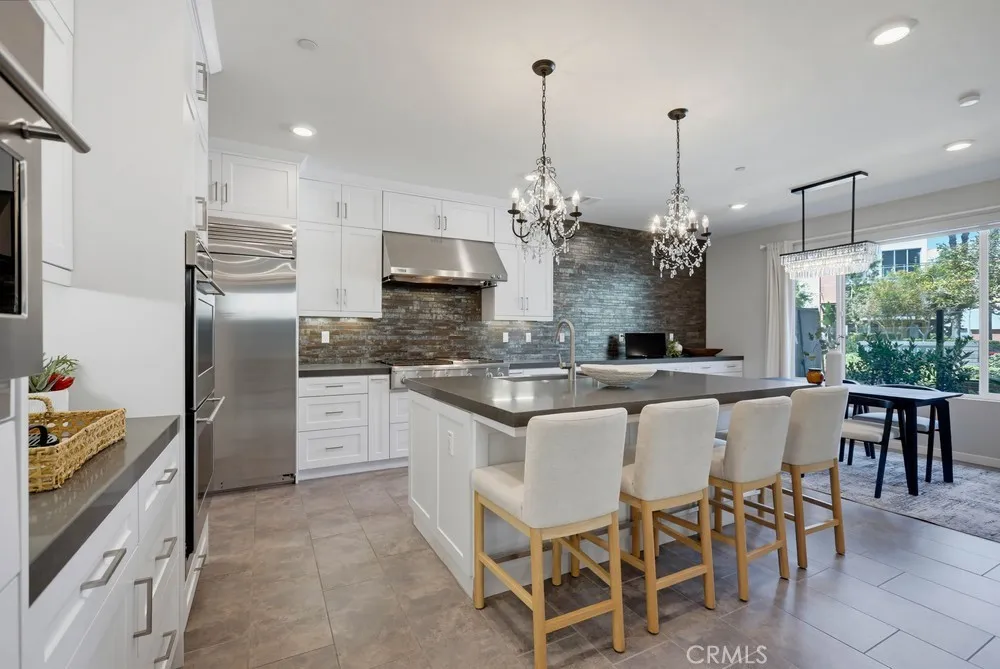 141 Tribeca Irvine, CA 92612