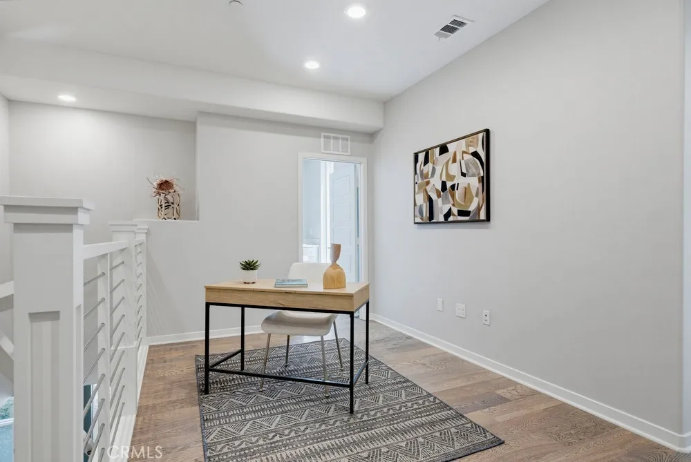 141 Tribeca Irvine, CA 92612
