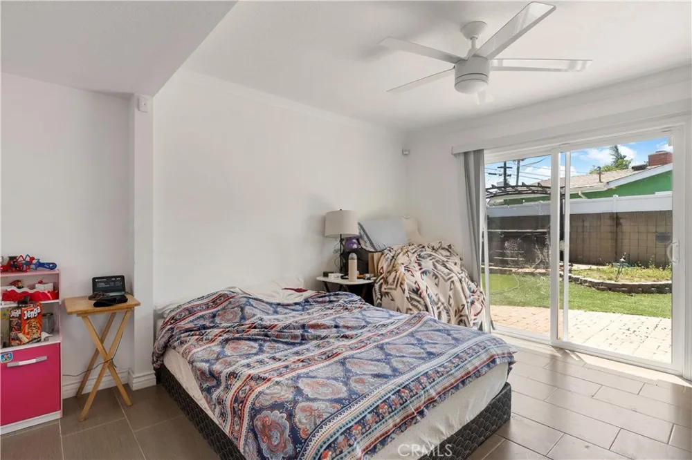 5282 Trinette Garden Grove, CA 92845