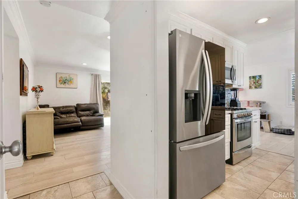 5282 Trinette Garden Grove, CA 92845