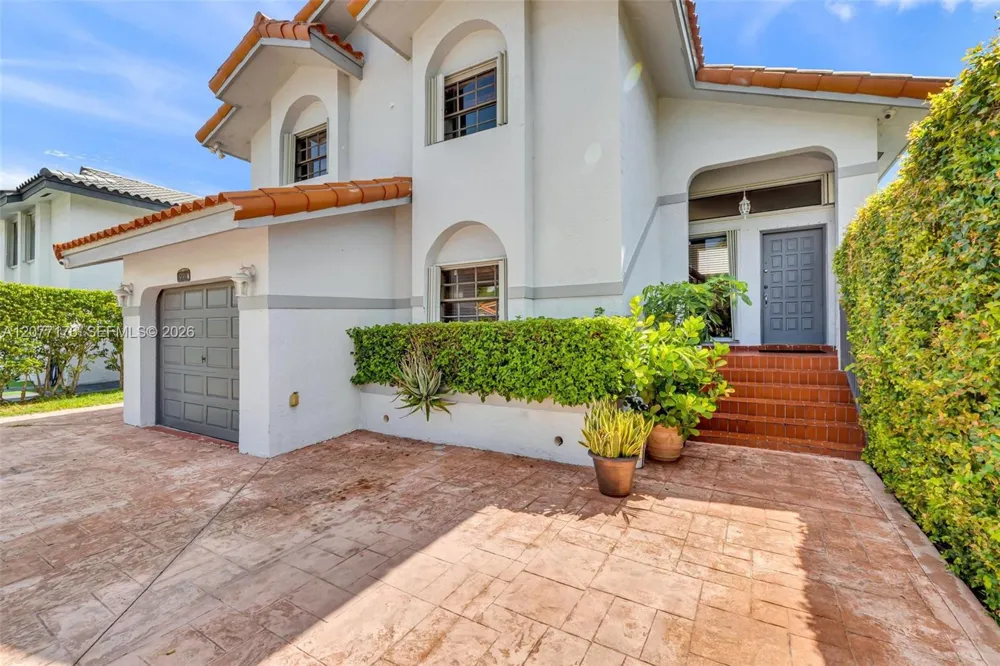 9911 SW 136th Ct Miami, FL 33186