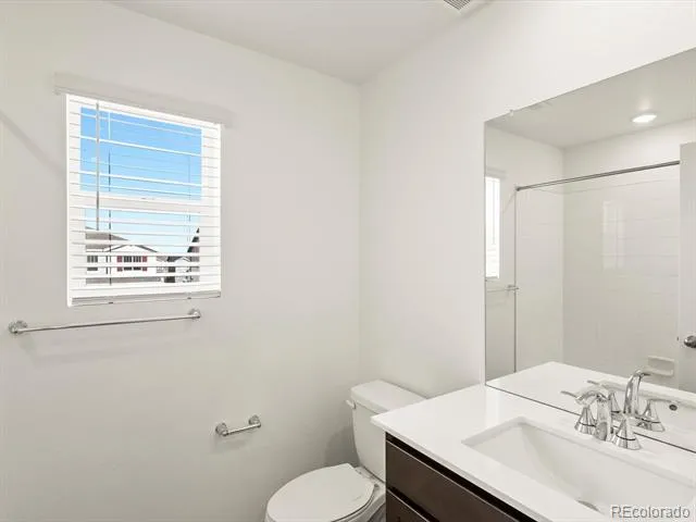 4611 Sunsplash Way Johnstown, CO 80534